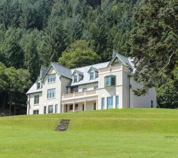 Rhydoldog House